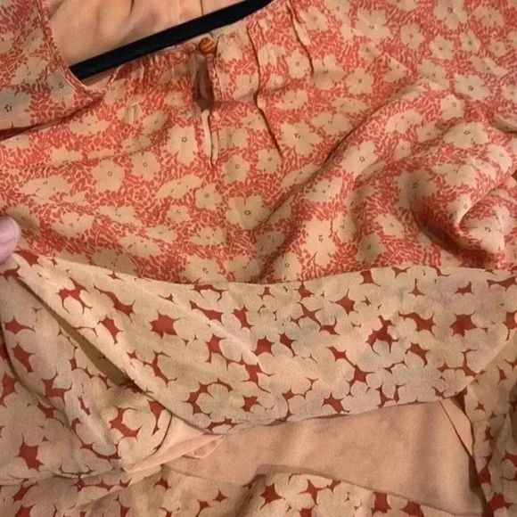 Tory Burch Size 6 Silk Floral Print Chiffon Blouse - Picture 6 of 6